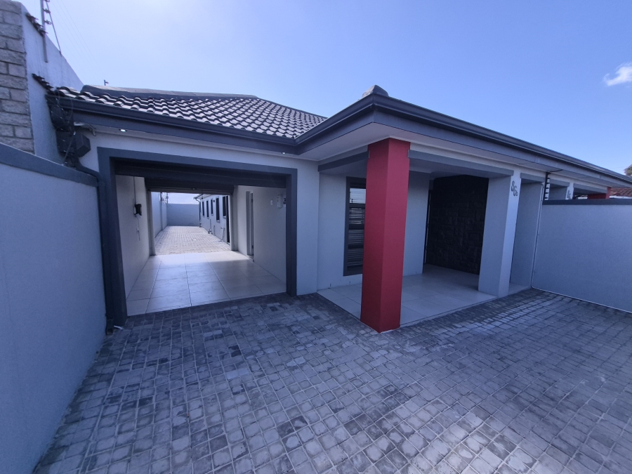 To Let 3 Bedroom Property for Rent in Rylands Western Cape